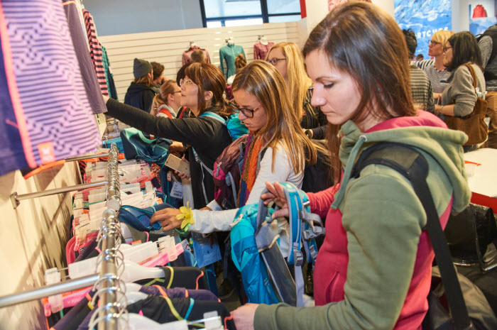 Briefly: the influence factors of China knitting machinery industry development